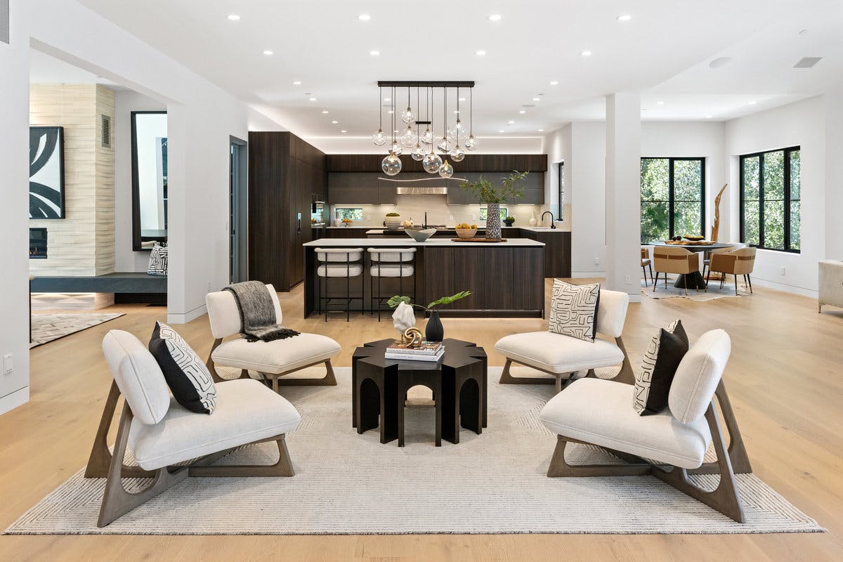 Meridith-Baer-Home-Home-Staging-California-Tallwood-Estate-Estates-Living-Room-Kitchen